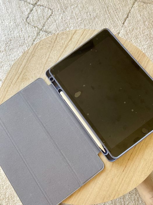 iPad 10.2'' 64 GB Wi-Fi Cinzento Sideral 9 geração