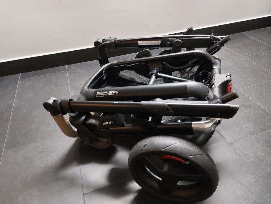 Conjunto Duo Janet Rider + babycoque concord + base isofix