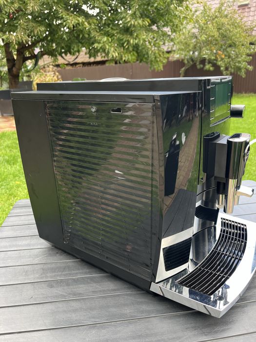 Кавомашина Jura E6 Piano Black