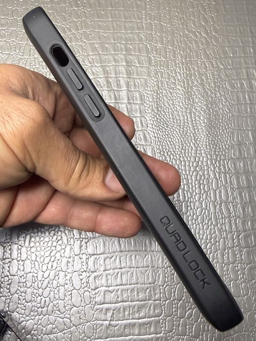 Capa Mag Quad Lock para iPhone 14 Pro Max