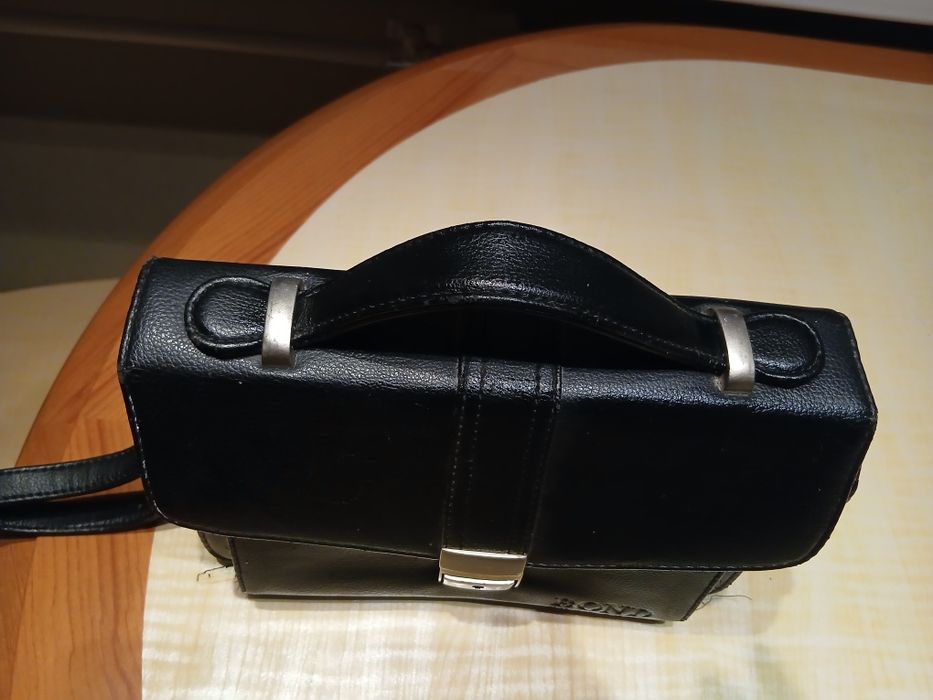 700 грн Чоловіча барсетка Hugo Bond