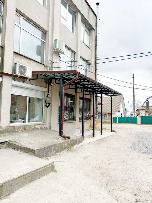 Комерційна нерухомість у центрі Хмільника,  219,8 м²