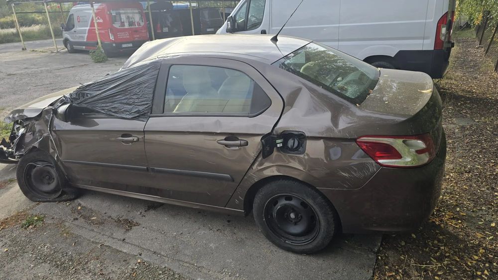 Peugeot 301