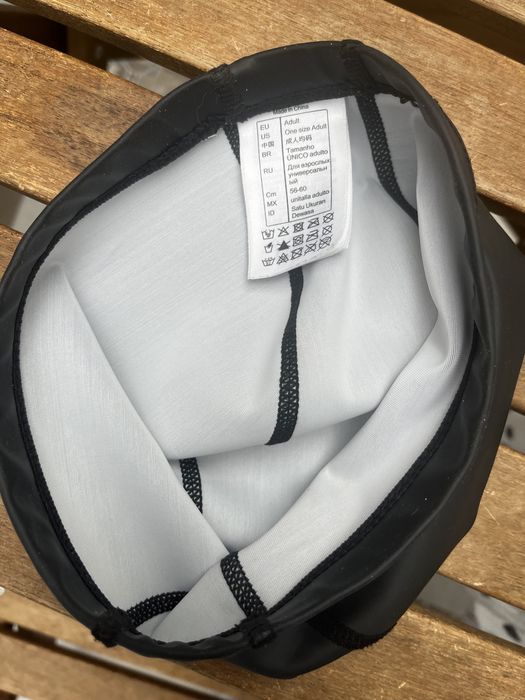 Touca natacao de malha revestida