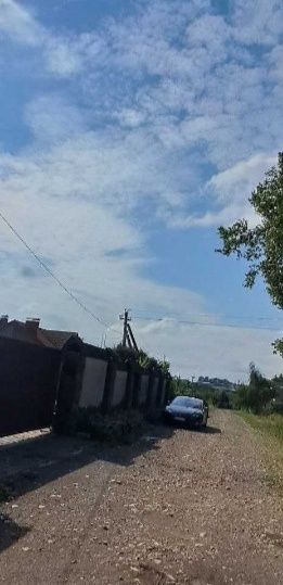 Продається добротній будинок в селі Угринів район Пасічної