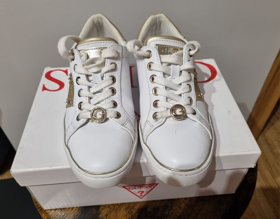 GUESS Bevlee - Sneakersy niskie, białe, roz. 35
