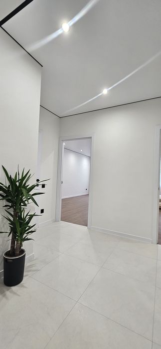 Продаж квартири з дизайнерським ремонтом Виставка