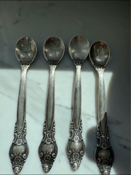 Продам Мельхиоровые ложки и миску