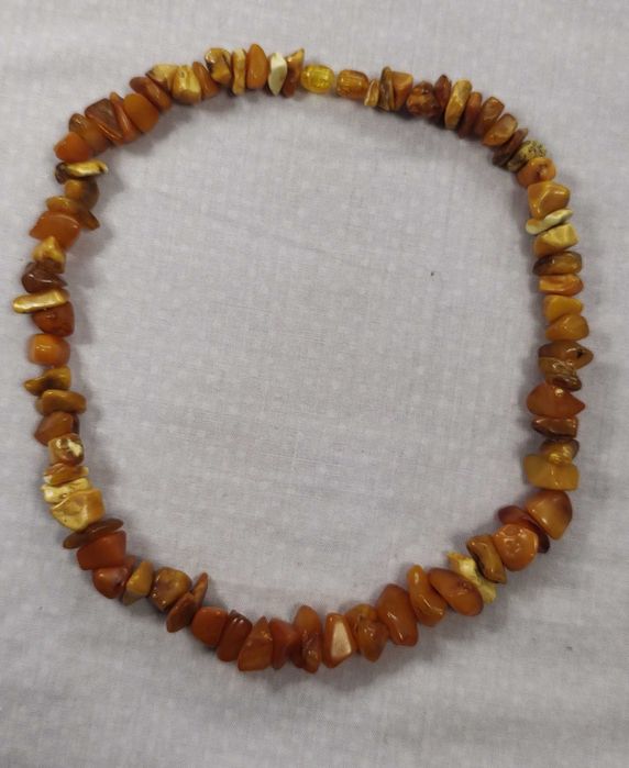 Кольцо , брошь,  бусы, браслеты