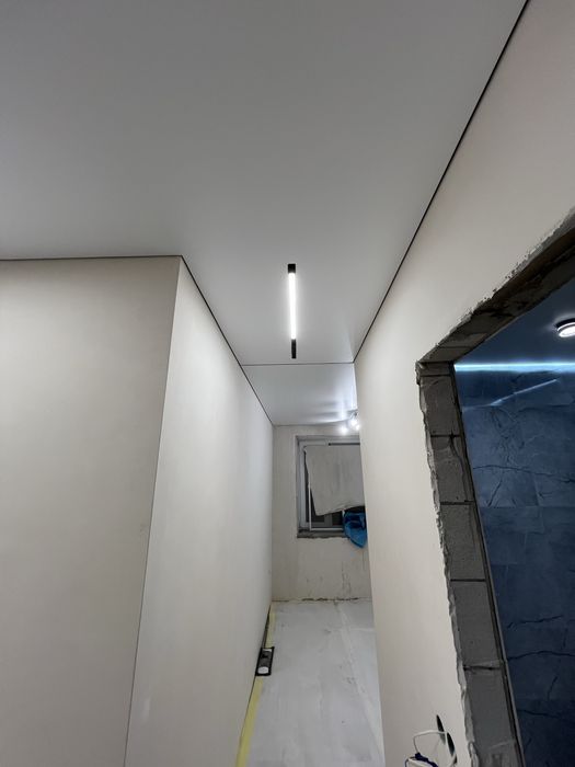 Натяжні стелі (натяжные потолки)