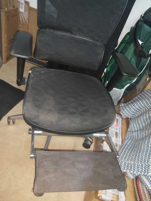 Cadeira de escritório ergonómica multifuncional ajustável em rede iKayaa
