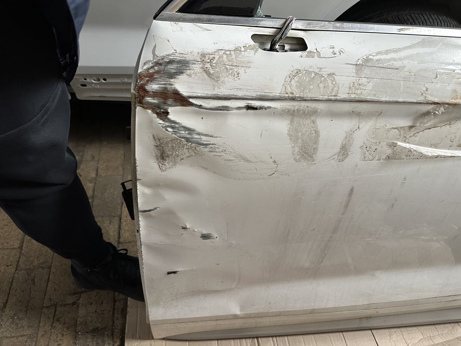 Audi q5 80a передняя левая дверь