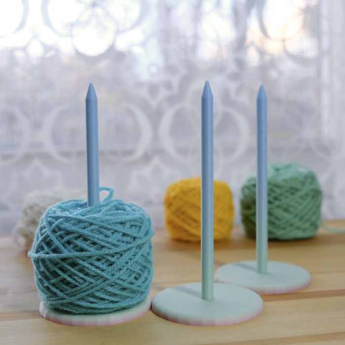 Підставка / тримач для пряжі