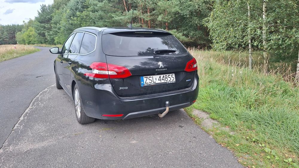 Peugeot 308 Peugeot 308 SW 1.6 BlueHDi 120 KM, wersja Allure, rok 2015, prywatny