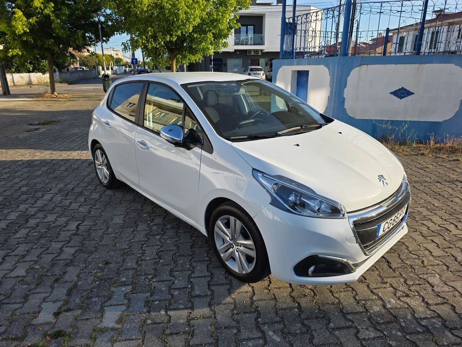 Peugeot 208 82 PureTech Style