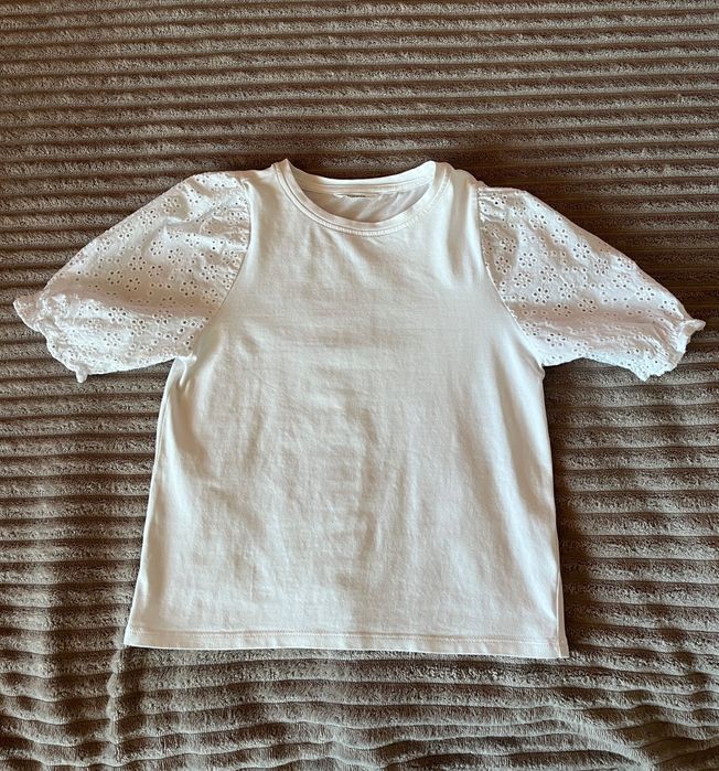 Koszulka/ bluzka biała dla dziewczynki krótki rękaw, rozmiar 134