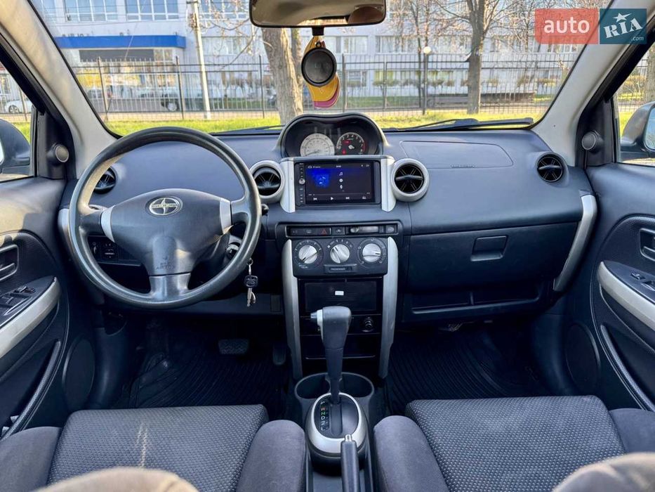 Продам Scion xA 2004