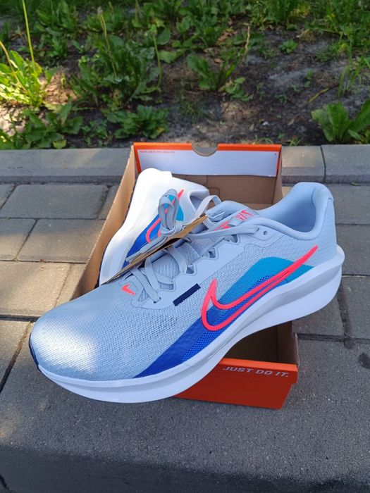 Buty Nike DownShifter rozmiar 45 Nowe Oryginalne !!!
