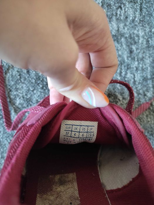 Buty bordowe sportowe Le Quoc Sportif