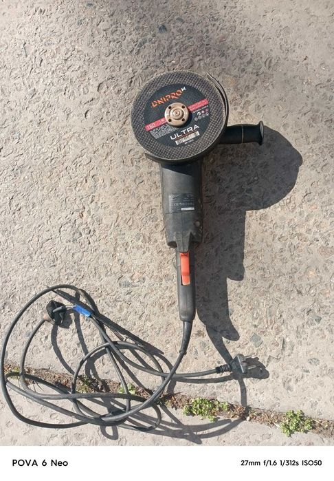 Шлифмашина угловая Велика болгарка Dnipro-M GL-190s