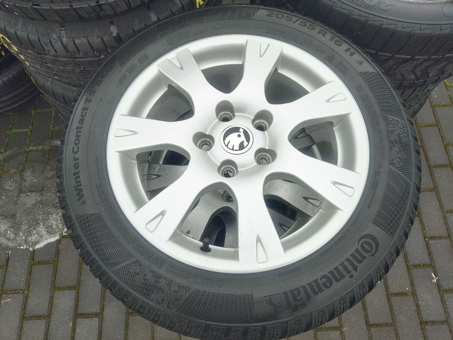 Koła zimowe Skoda 5x112 6,5Jx16 et50 cb57,1 opony 205 55 R16 2019 rok