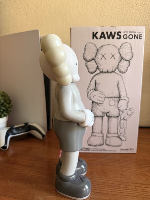 Boneco Kaws Decoração