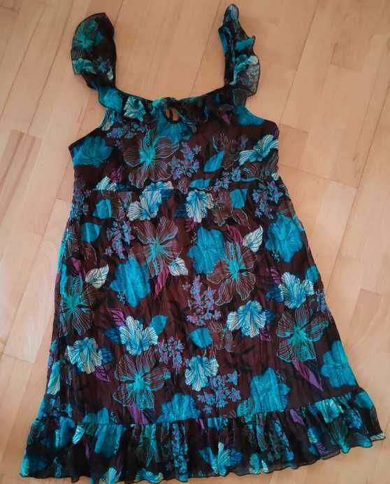 Sukienka Brazowa niebieska rozmiar 44. Sliczna