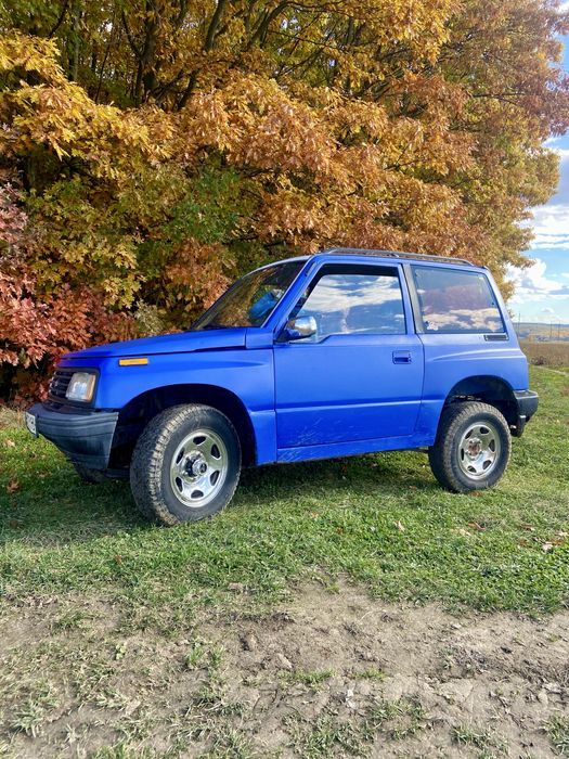 Сузукі    вітара.