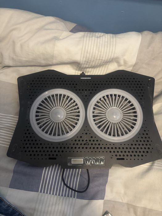 Podatawka chlodzaca pod laptop