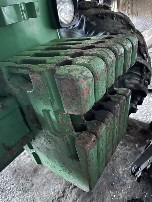 Трактор John Deere 3140