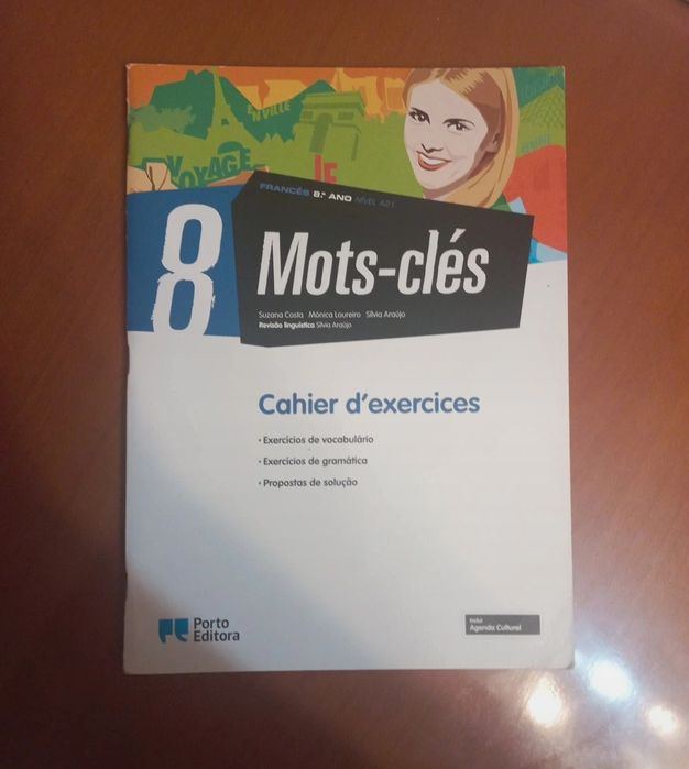Caderno de atividades de francês 8° ano