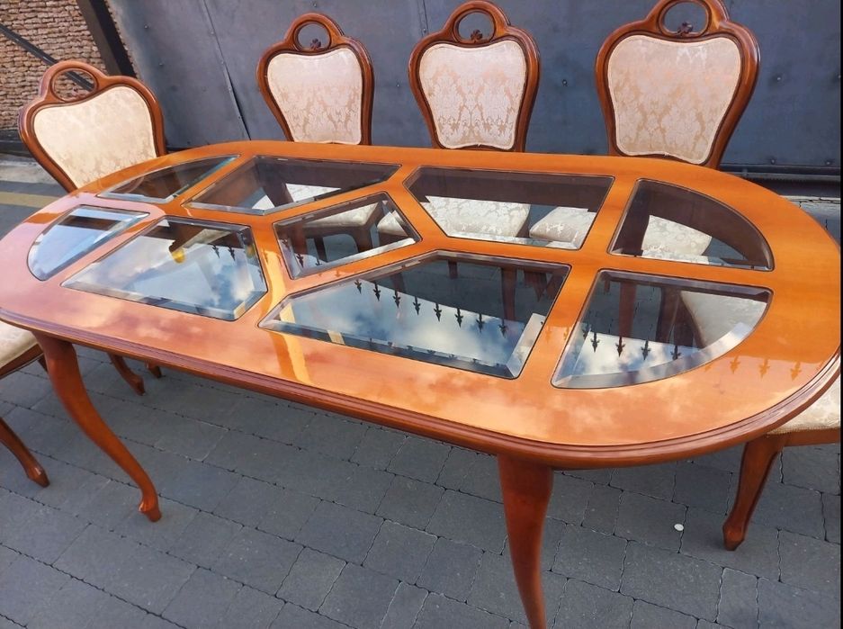 Столи та крісла. Італія.