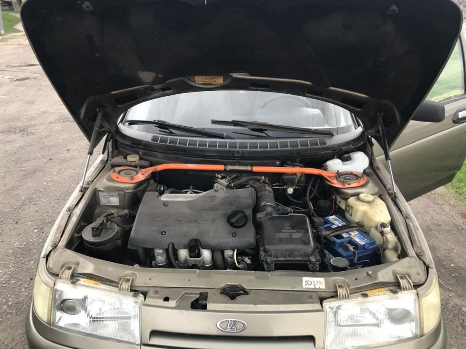 Авто  Ваз 21112