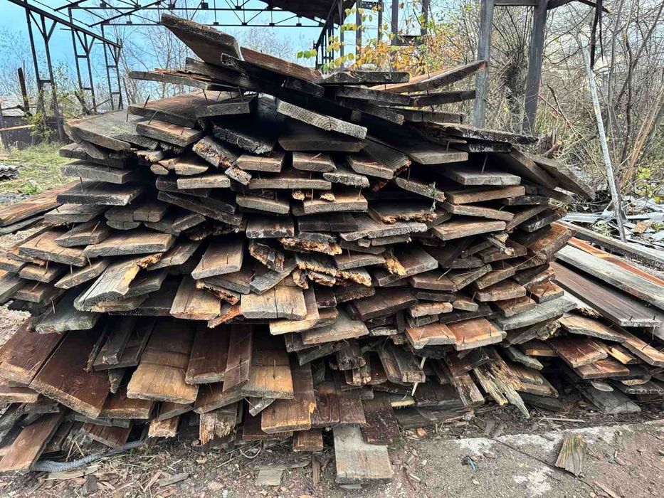 Стара дошка сіра