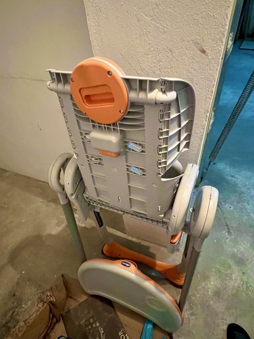 Cadeira de alimentação bebé