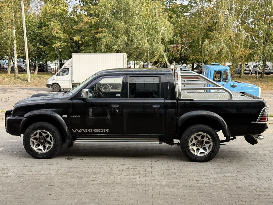 Продам Mitsubishi L200 4x4