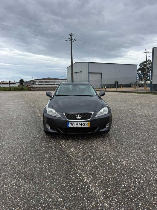 Lexus XE2 IS220D