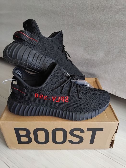 Yeezy Boost V2 black red Adidas buty