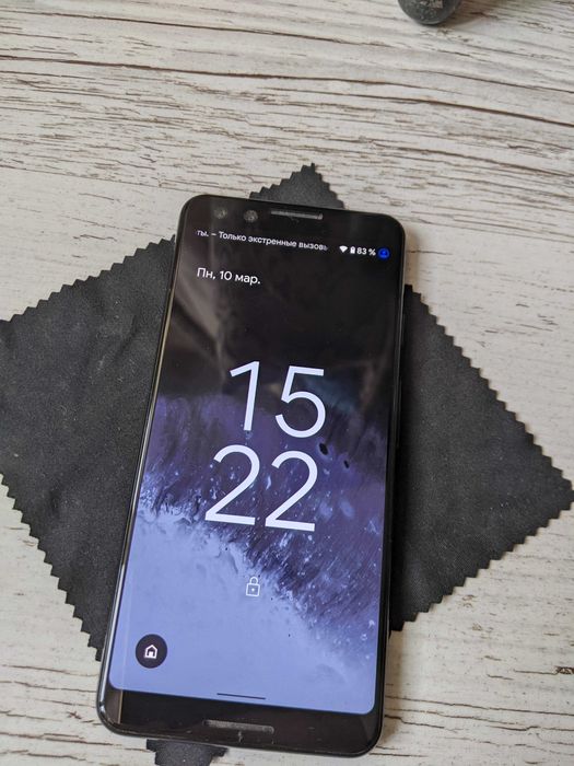 Телефон Pixel 3 64Гб безлімітне облачне сховище для фото та відео