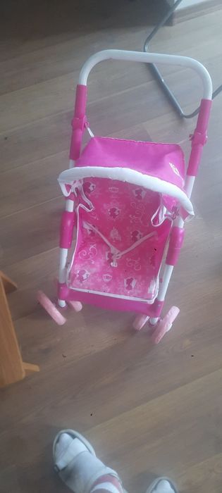 Игрушечная коляска