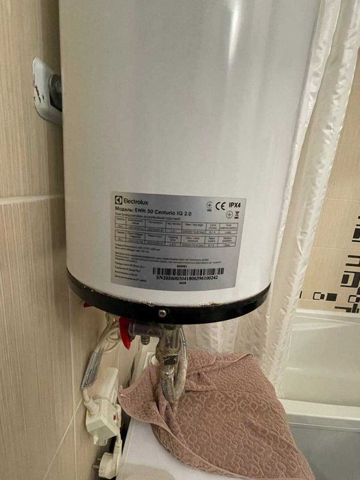 Бойлер с WiFi водонагреватель Electrolux EWH 50 Centurio IQ