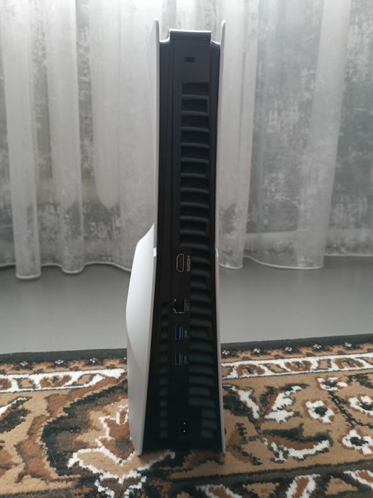 Продам PlayStation 5 Slim  1TB