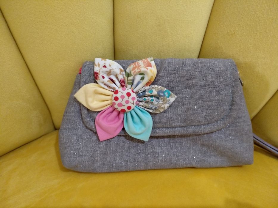 Porta Moedas Artesanal com Flor