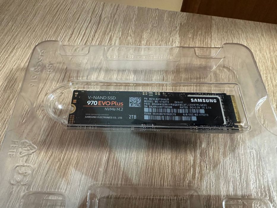 Samsung 970 EVO Plus 2 TB  SSD накопичувач  памʼяті