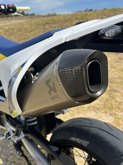 Husqvarna 701 Supermoto
