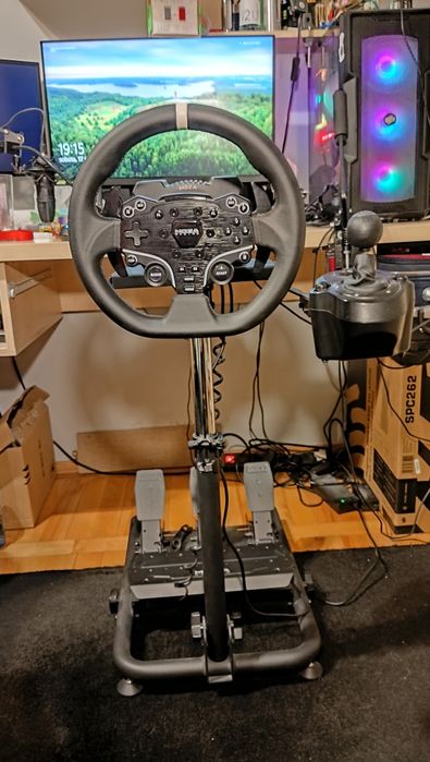 Moza R5 z 3 pedałami + brake kit i shifter