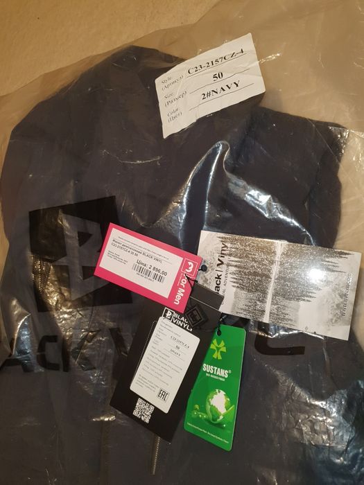 Продам, жилетку black vinyl ,50 размер, синий  цвет.