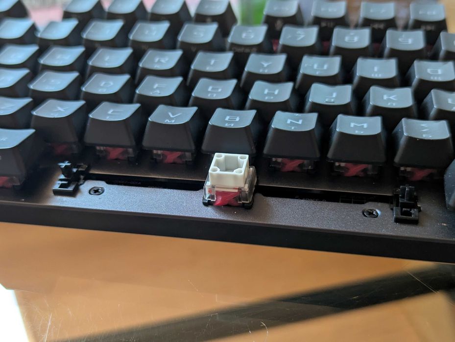 ASUS ROG Strix Scope II (RX Red) — практично нова, гарантія до серпня 2027