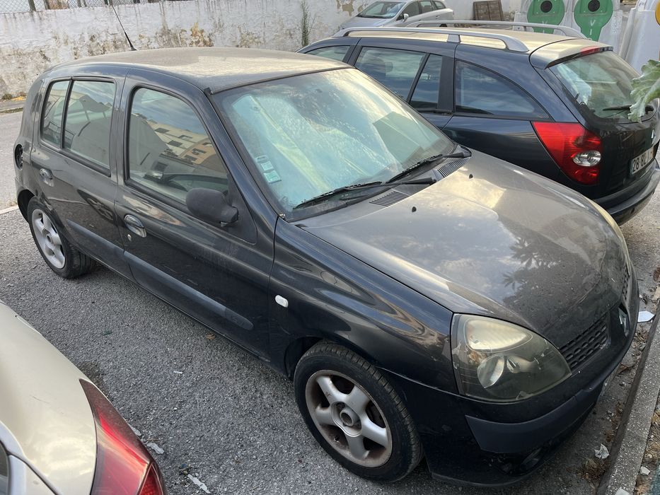 Renault Clio 1.2 55cv 199.000 km | Para Reparação ou Peças