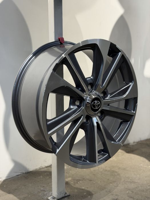 Диски Toyota Land Cruiser 200 R20